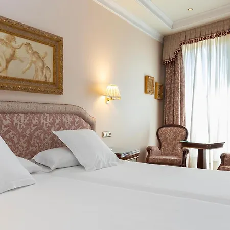 Hotel Alameda Palace 5*