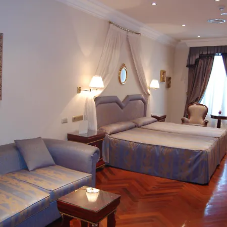 Alameda Palace מלון 5*