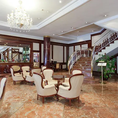 Hotel Alameda Palace