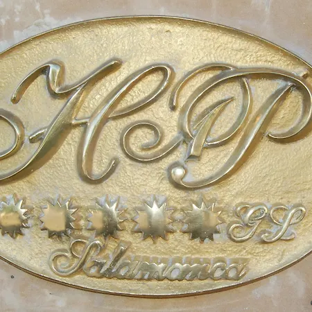 Alameda Palace מלון