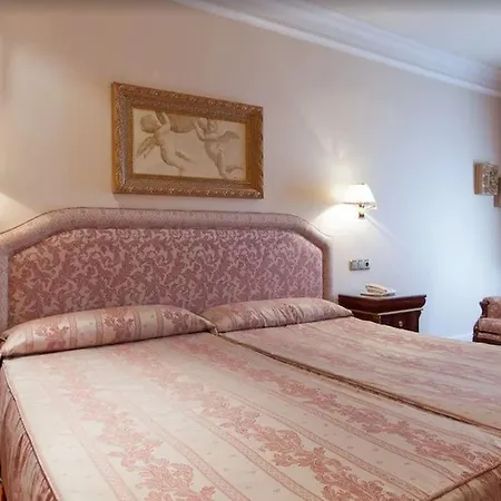 Hotel Alameda Palace