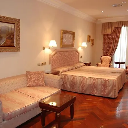 Alameda Palace