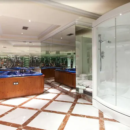 Alameda Palace Hotel 5*