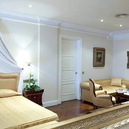 מלון Alameda Palace