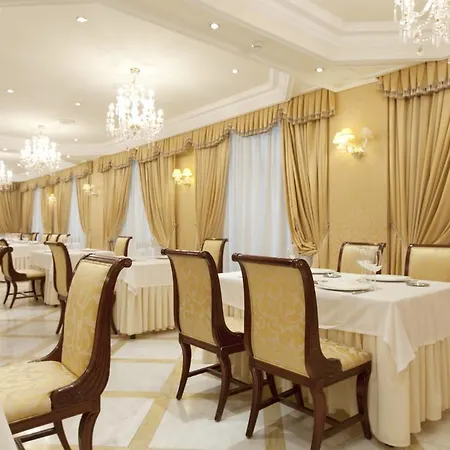 מלון Alameda Palace סלאמנקה