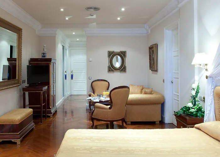 阿拉梅达宫酒店 酒店 5*