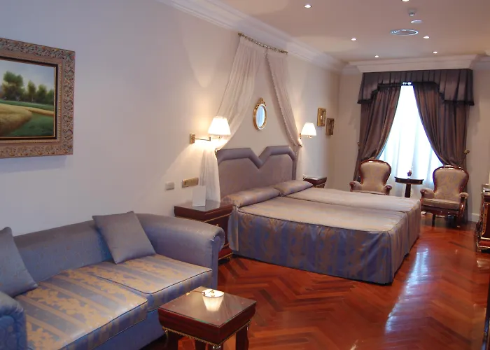 알라메다 팰리스 호텔 5*