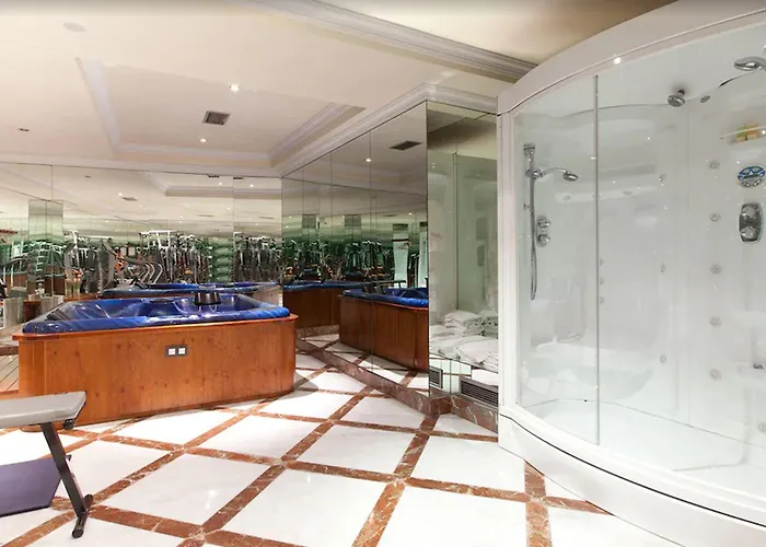 알라메다 팰리스 호텔 5*