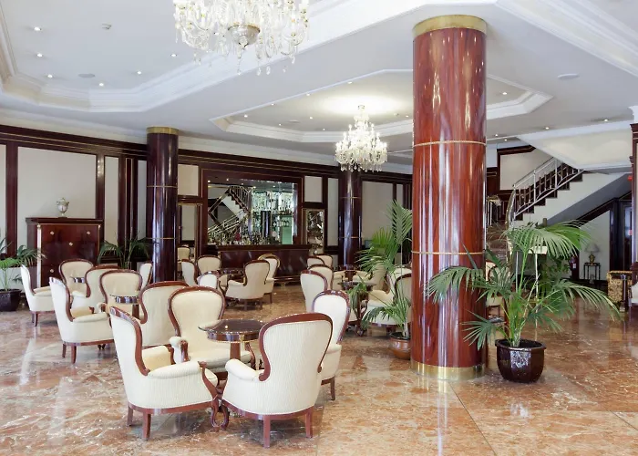 酒店 阿拉梅达宫酒店 5*