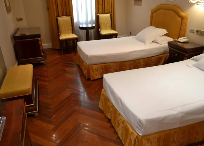 알라메다 팰리스 호텔 5*