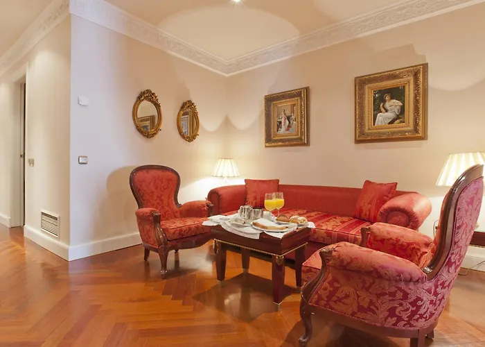 알라메다 팰리스 호텔 5*