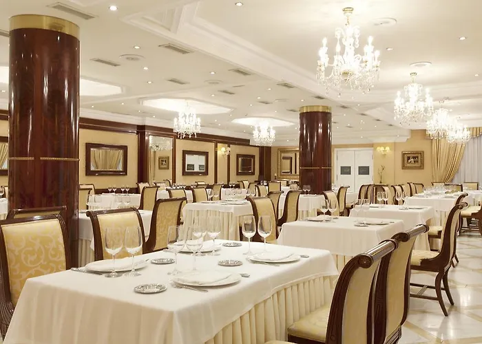 酒店 阿拉梅达宫酒店 5*