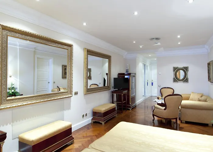 호텔 알라메다 팰리스 5*